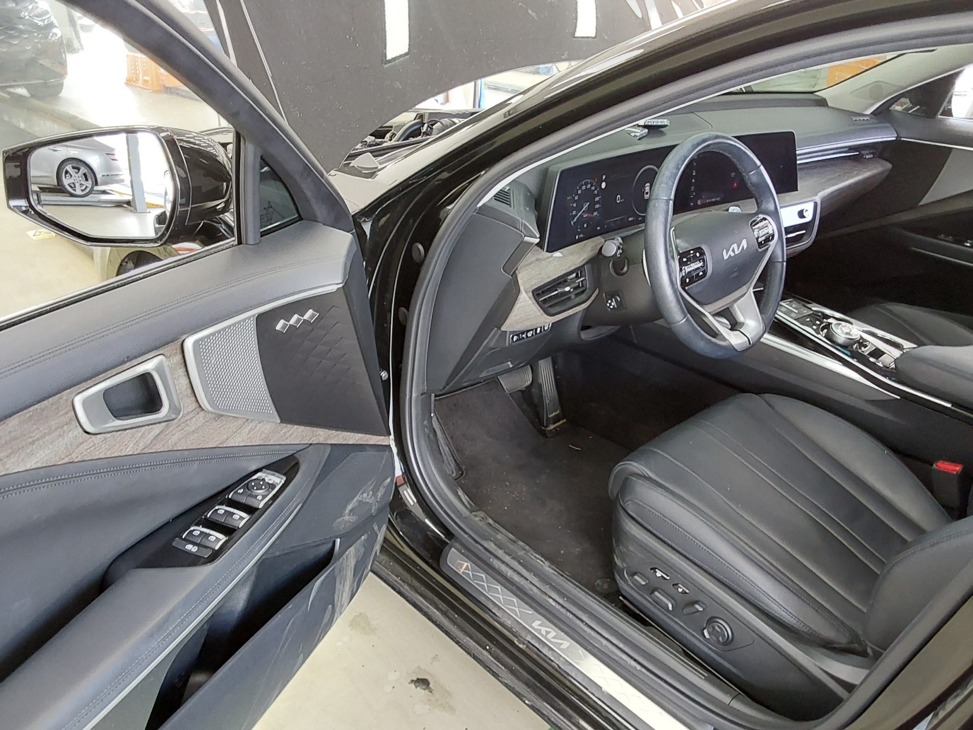 Kia K8 2024 - Image 10