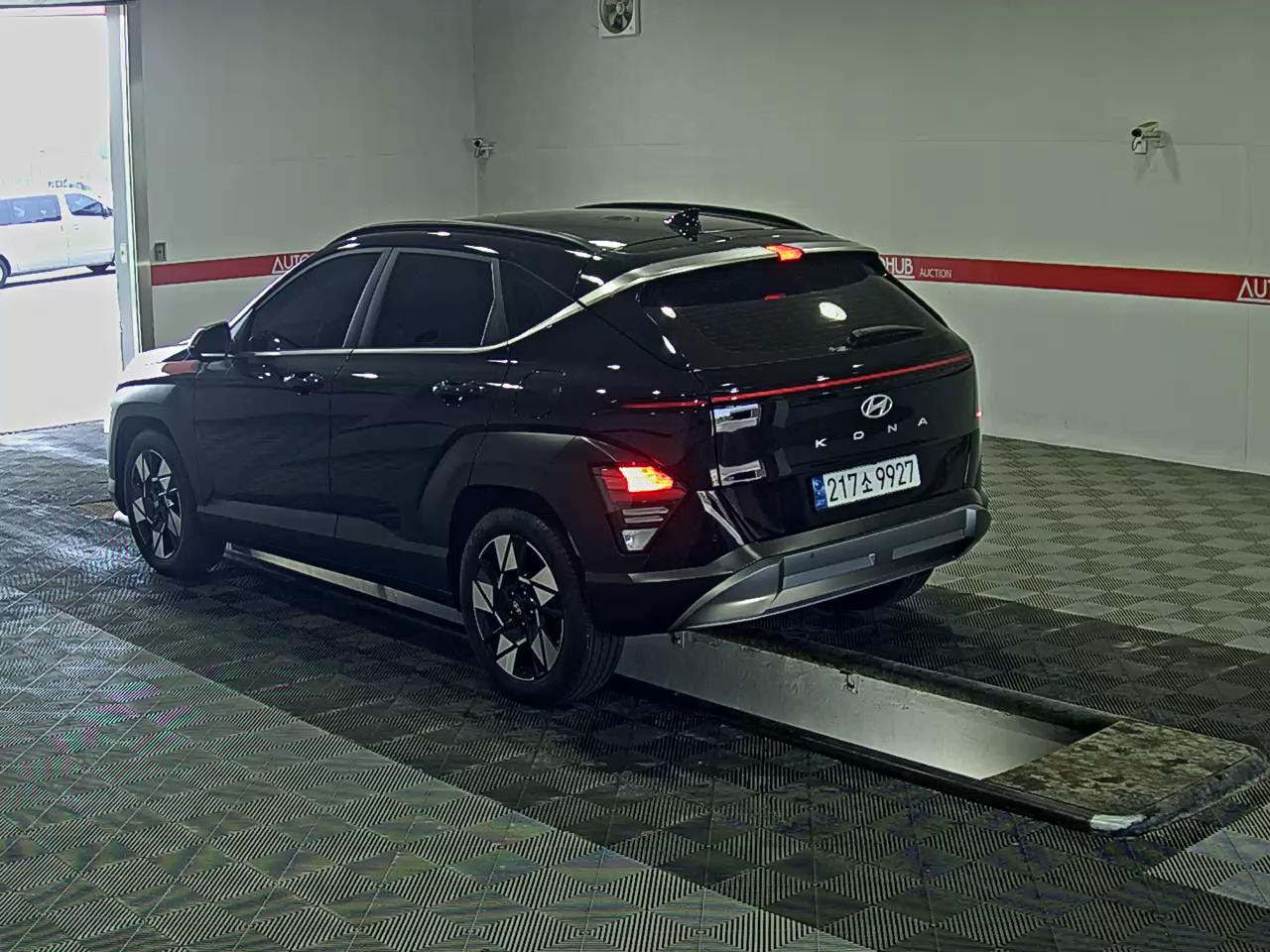 Hyundai Kona 2023 - Image 5