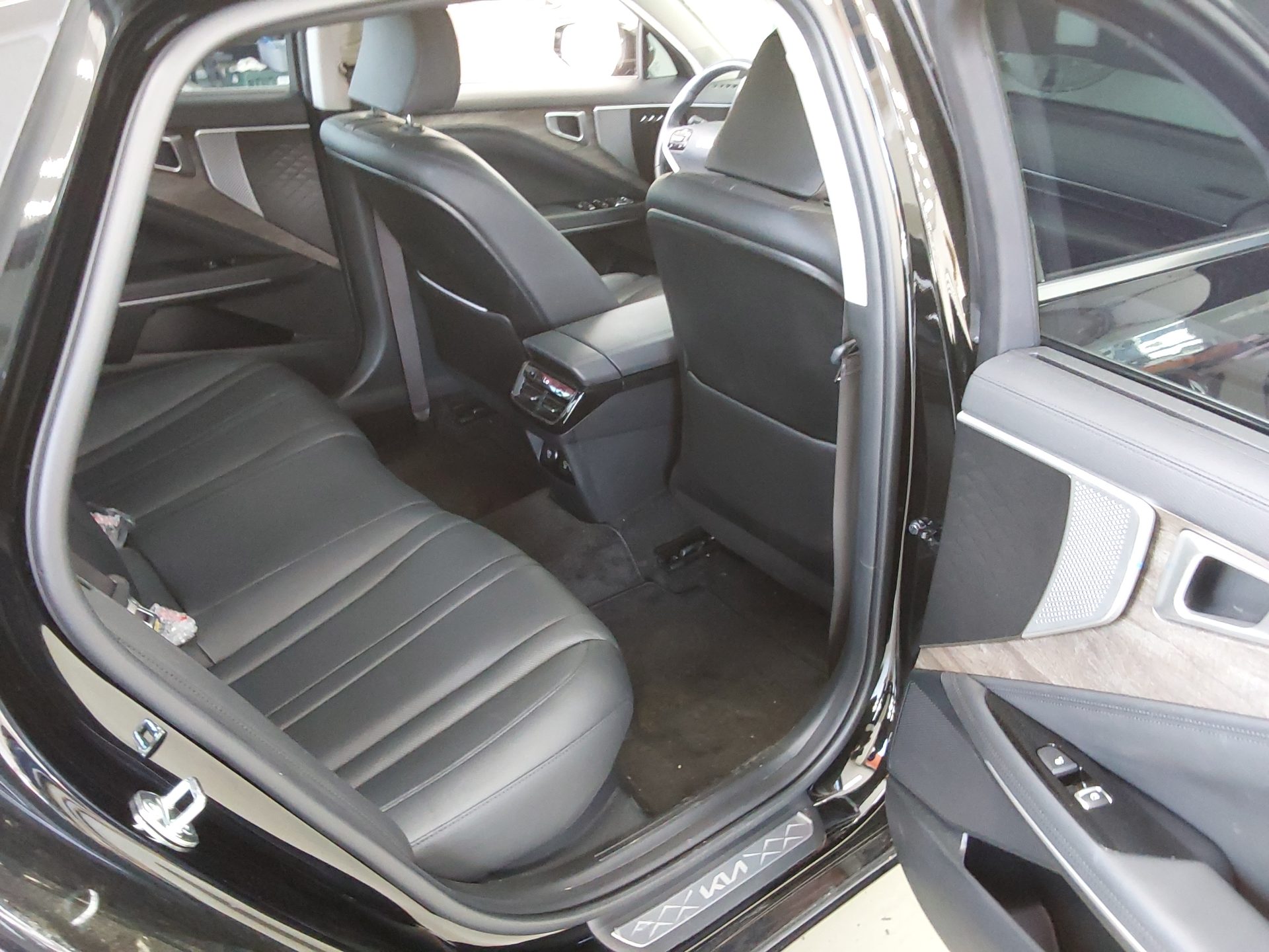 Kia K8 2024 - Image 13