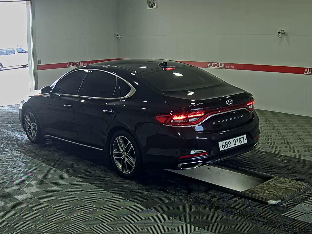 Hyundai Grandeur 2017 - Image 5
