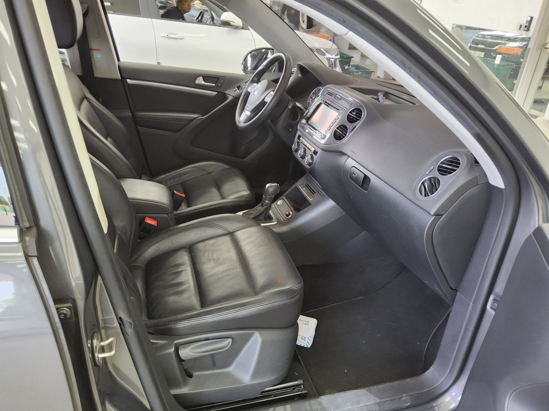 Volkswagen Tiguan 2016 - Image 13