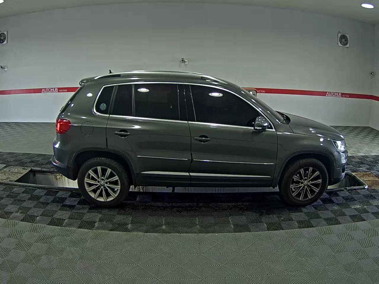 Volkswagen Tiguan 2016 - Image 3