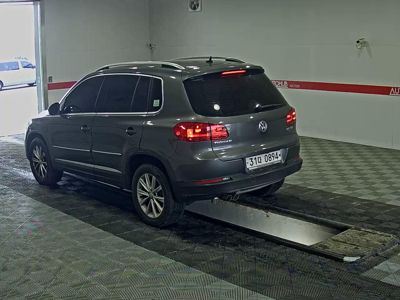 Volkswagen Tiguan 2016 - Image 5