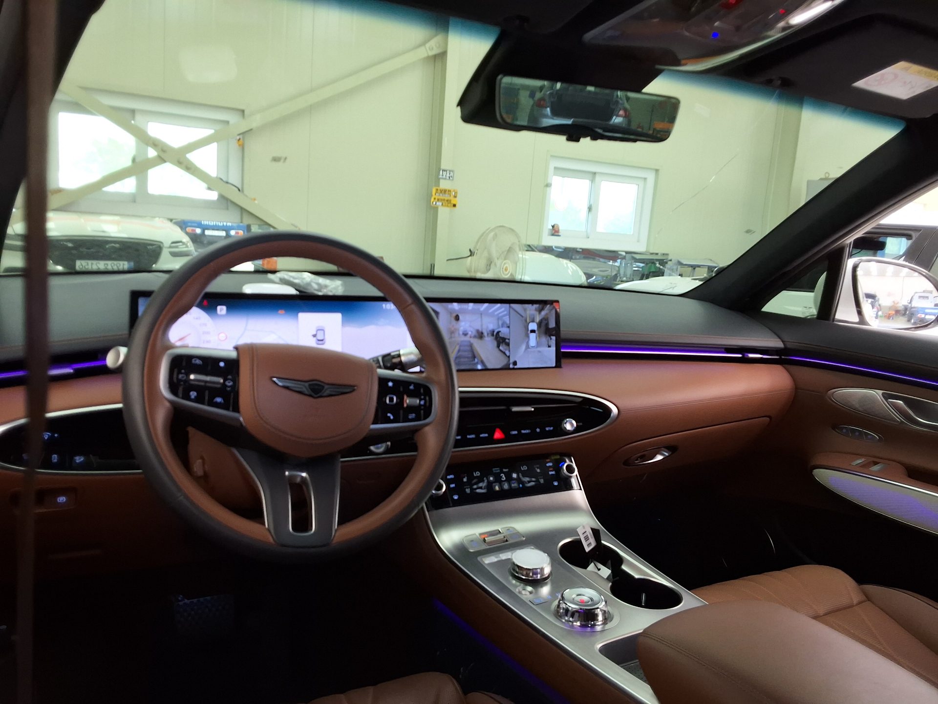 2025 - genesis gv70