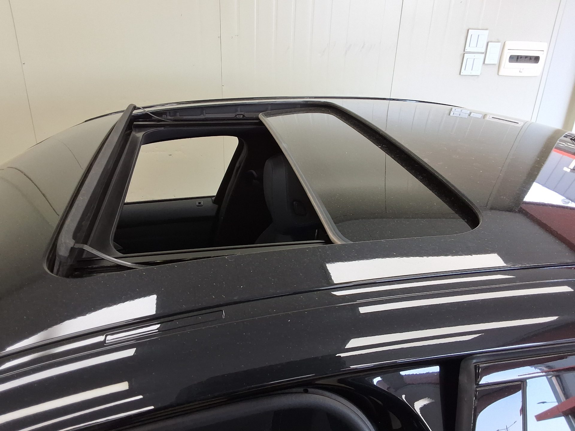 BMW 3 Series 2022 - Image 18