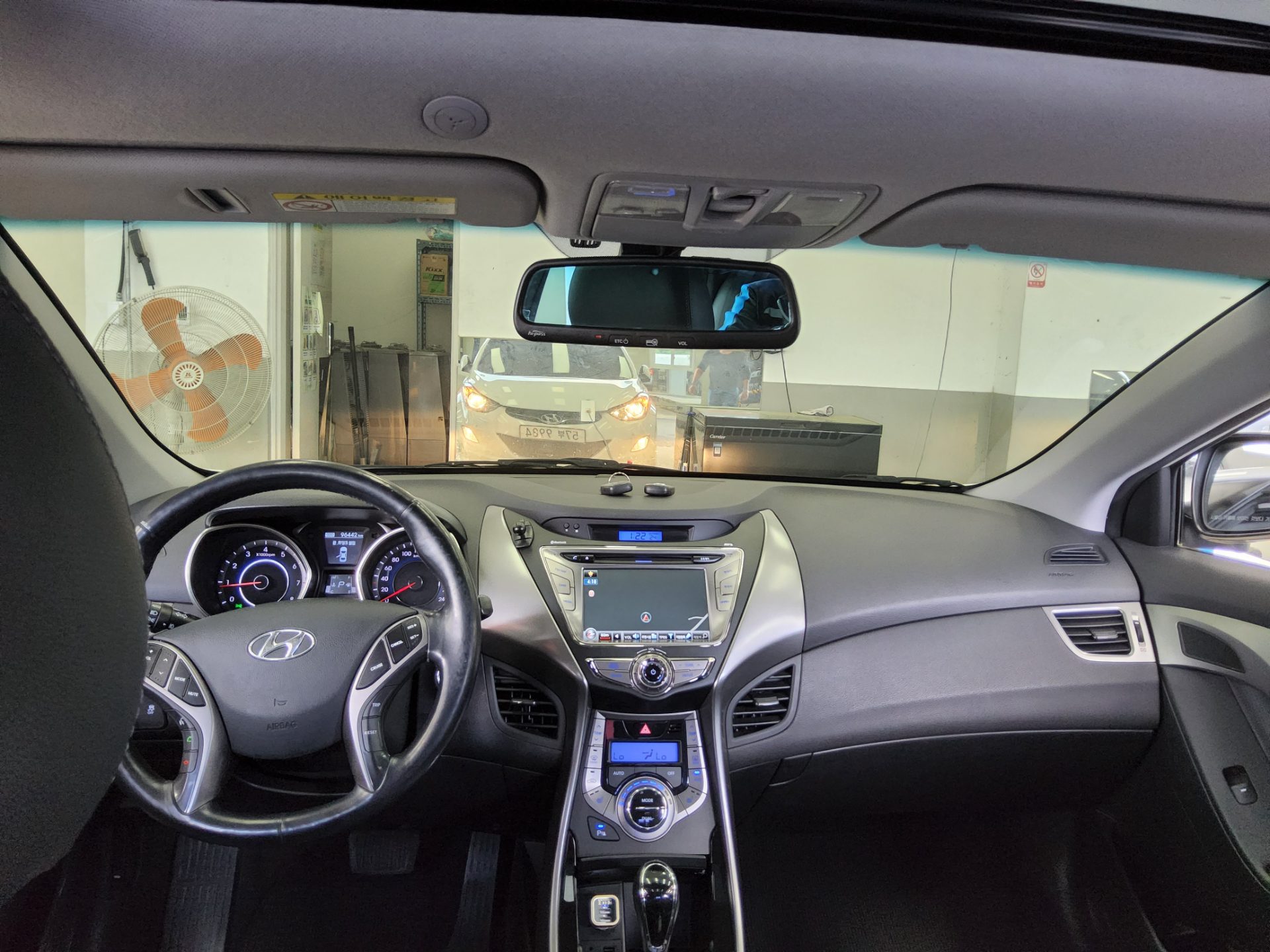 Hyundai Elantra 2013 - Image 10