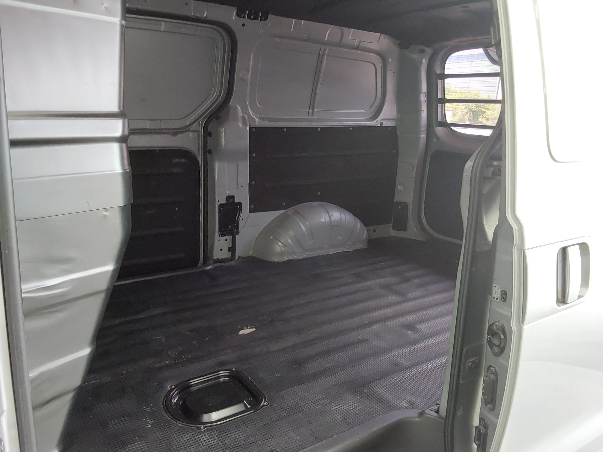 Hyundai Grand Starex 2015 - Image 12