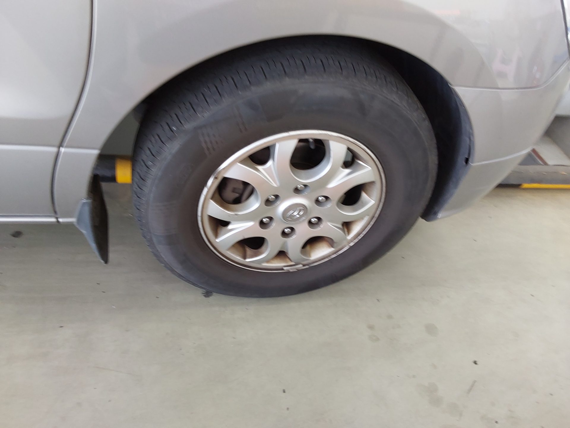 Hyundai Grand Starex 2015 - Image 21