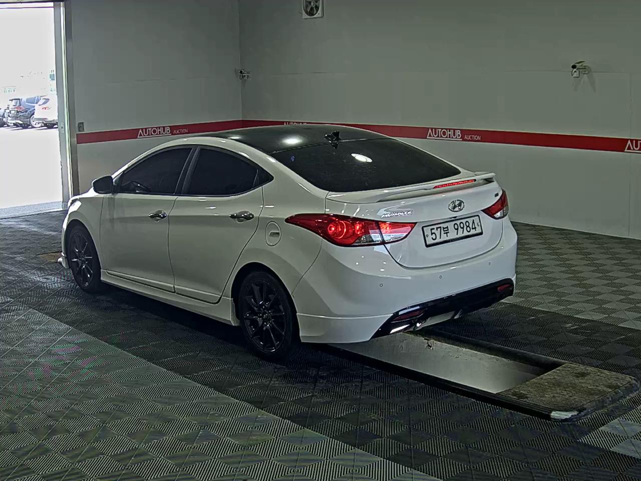 Hyundai Elantra 2013 - Image 5