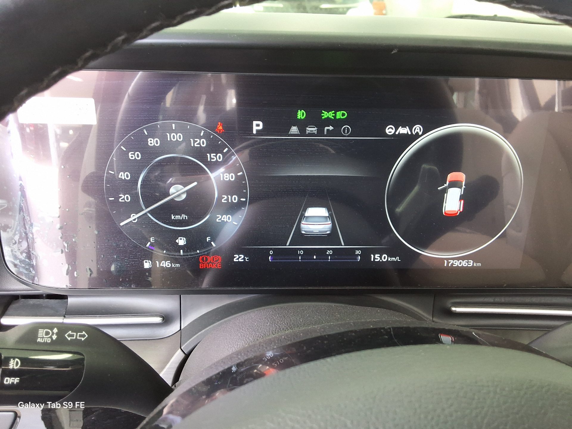 Kia SEDONA 2021 - Image 8