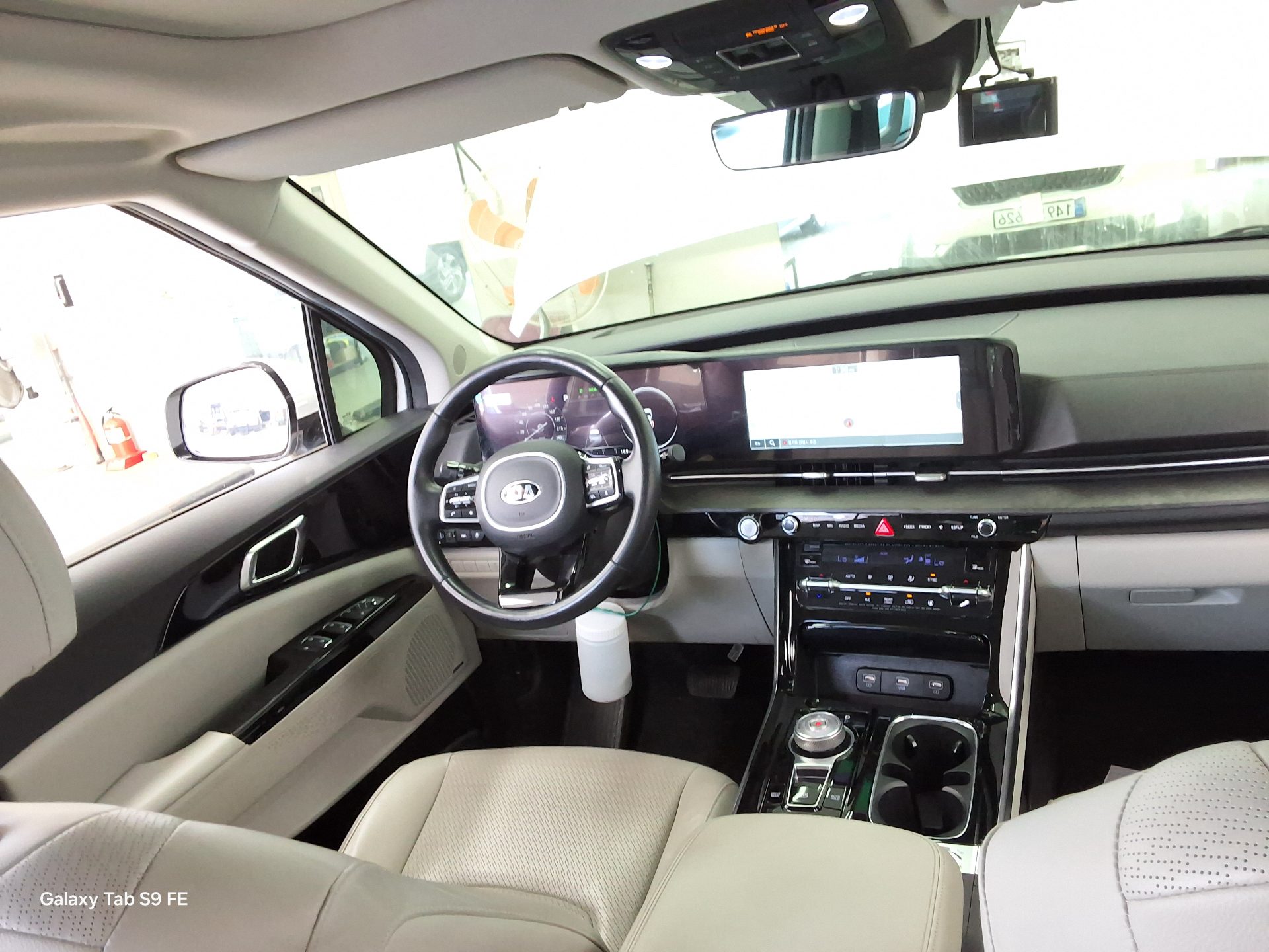 Kia SEDONA 2021 - Image 10