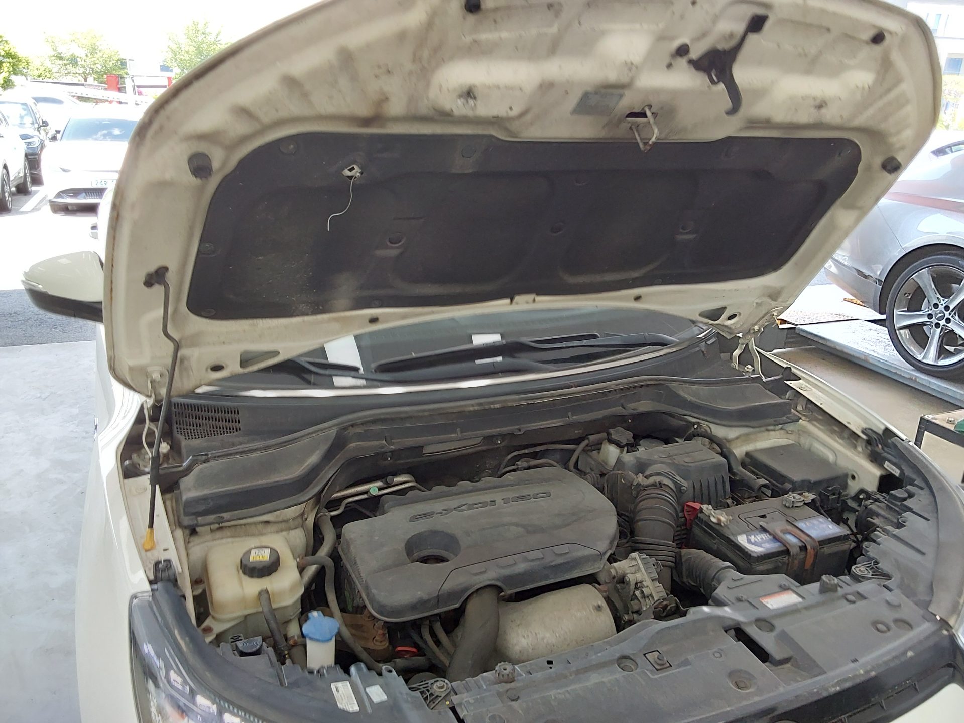 KG Mobility Tivoli 2016 - Image 19