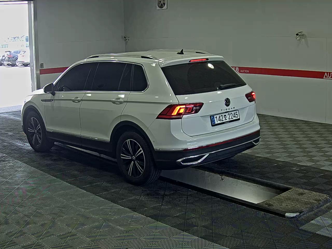 Volkswagen Tiguan 2023 - Image 5