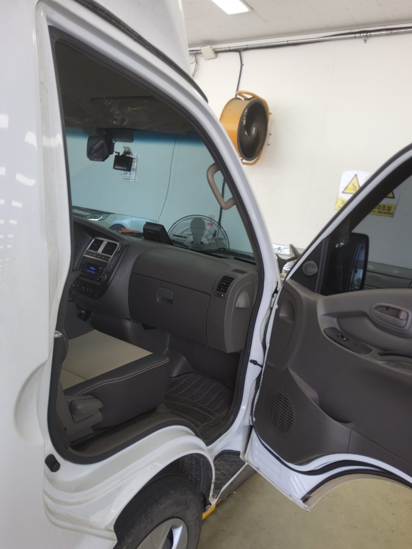 Hyundai Porter 2024 - Image 10