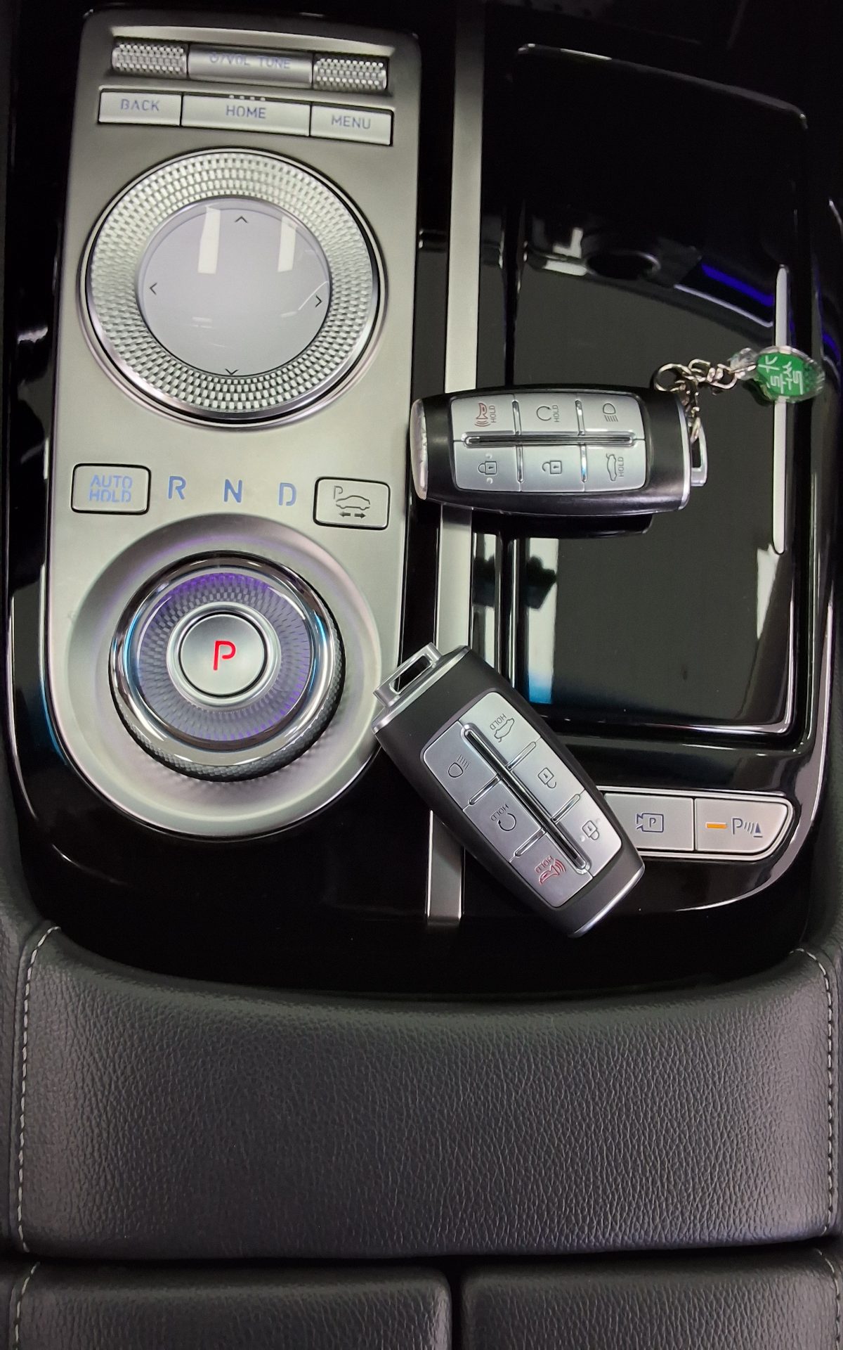 Hyundai Genesis 2021 - Image 19