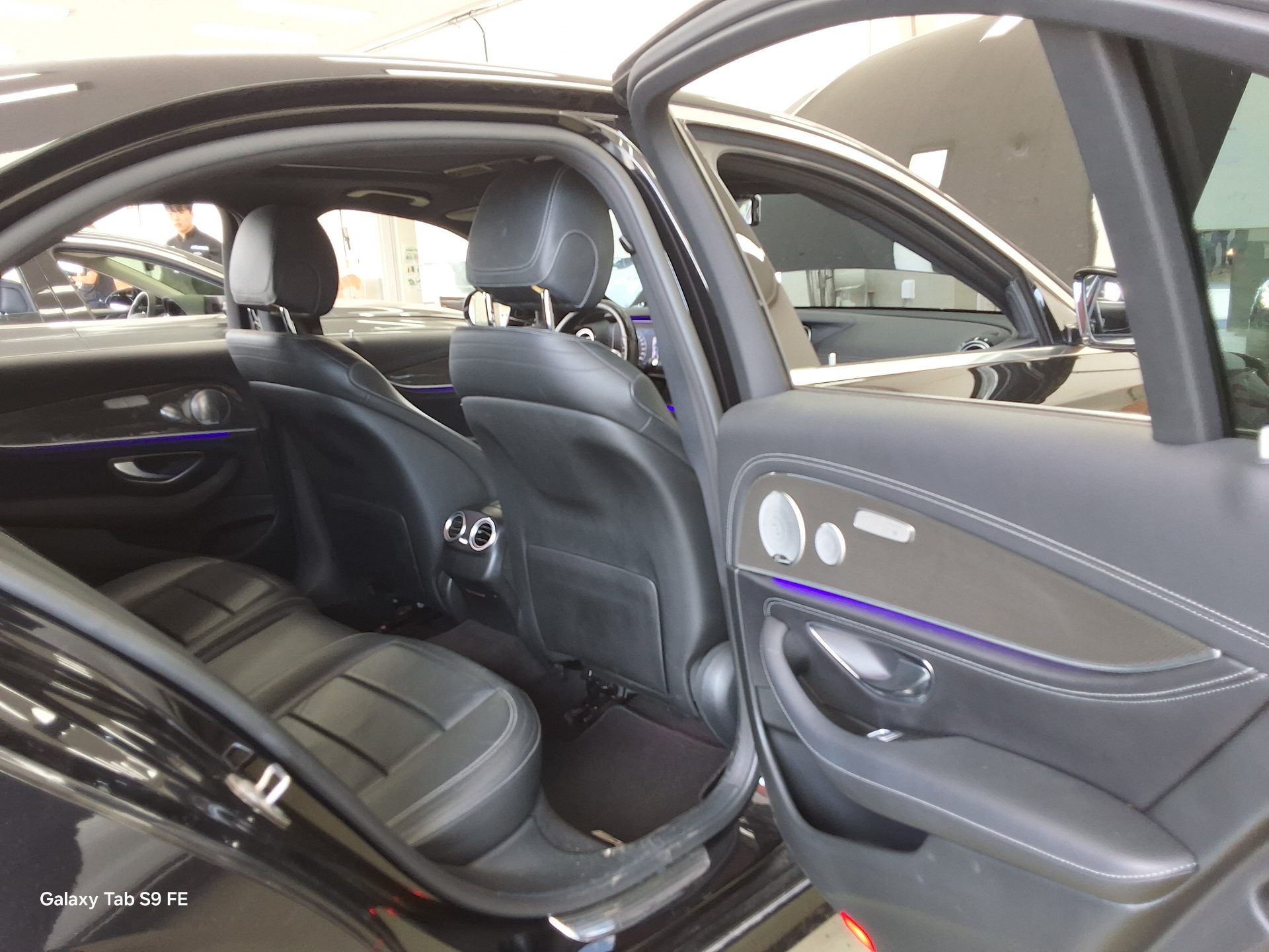 Mercedes-Benz E-Class 2018 - Image 12