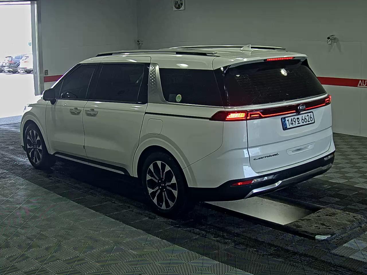 Kia SEDONA 2021 - Image 5