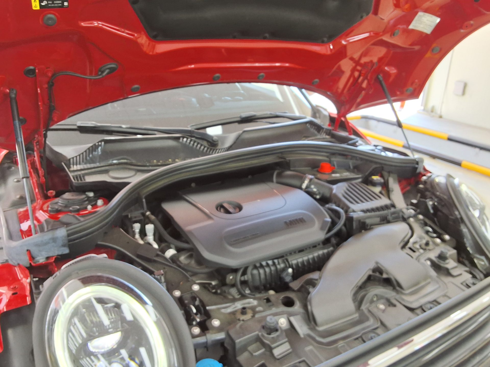 BMW MINI 2023 - Image 18