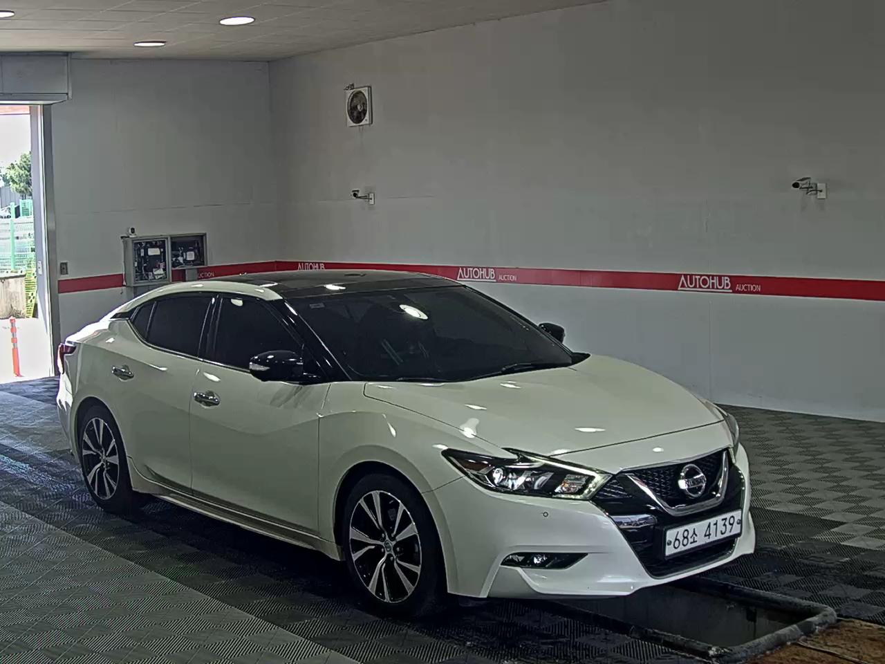 Nissan Maxima 2018 - Image 2