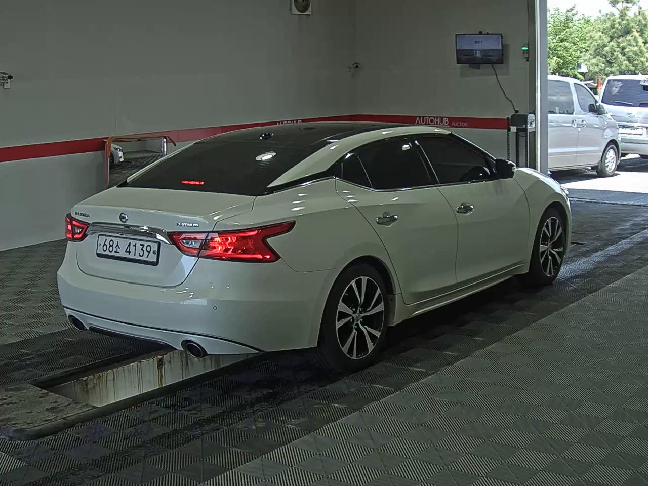 Nissan Maxima 2018 - Image 4