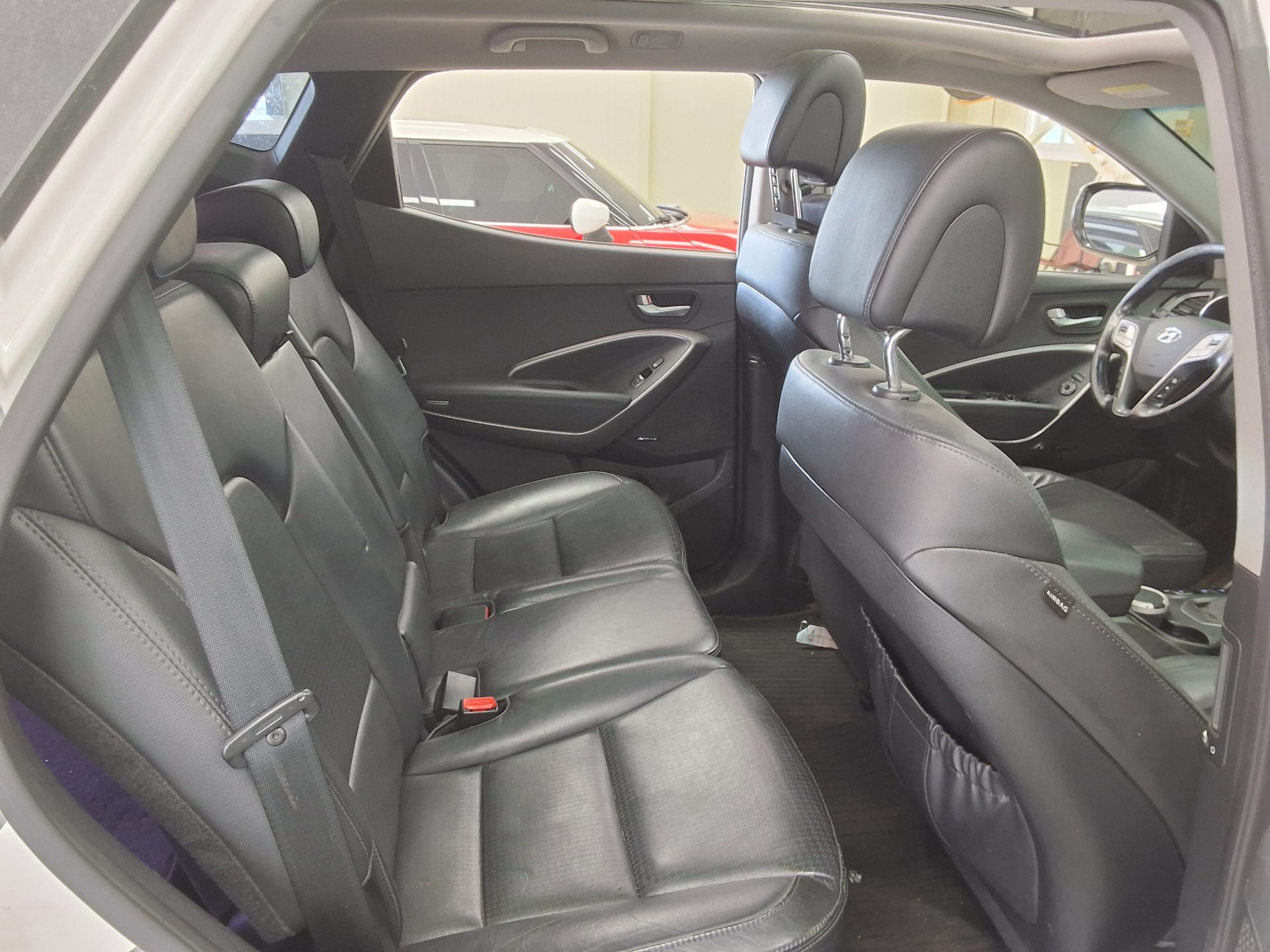 Hyundai Santa Fe 2013 - Image 12