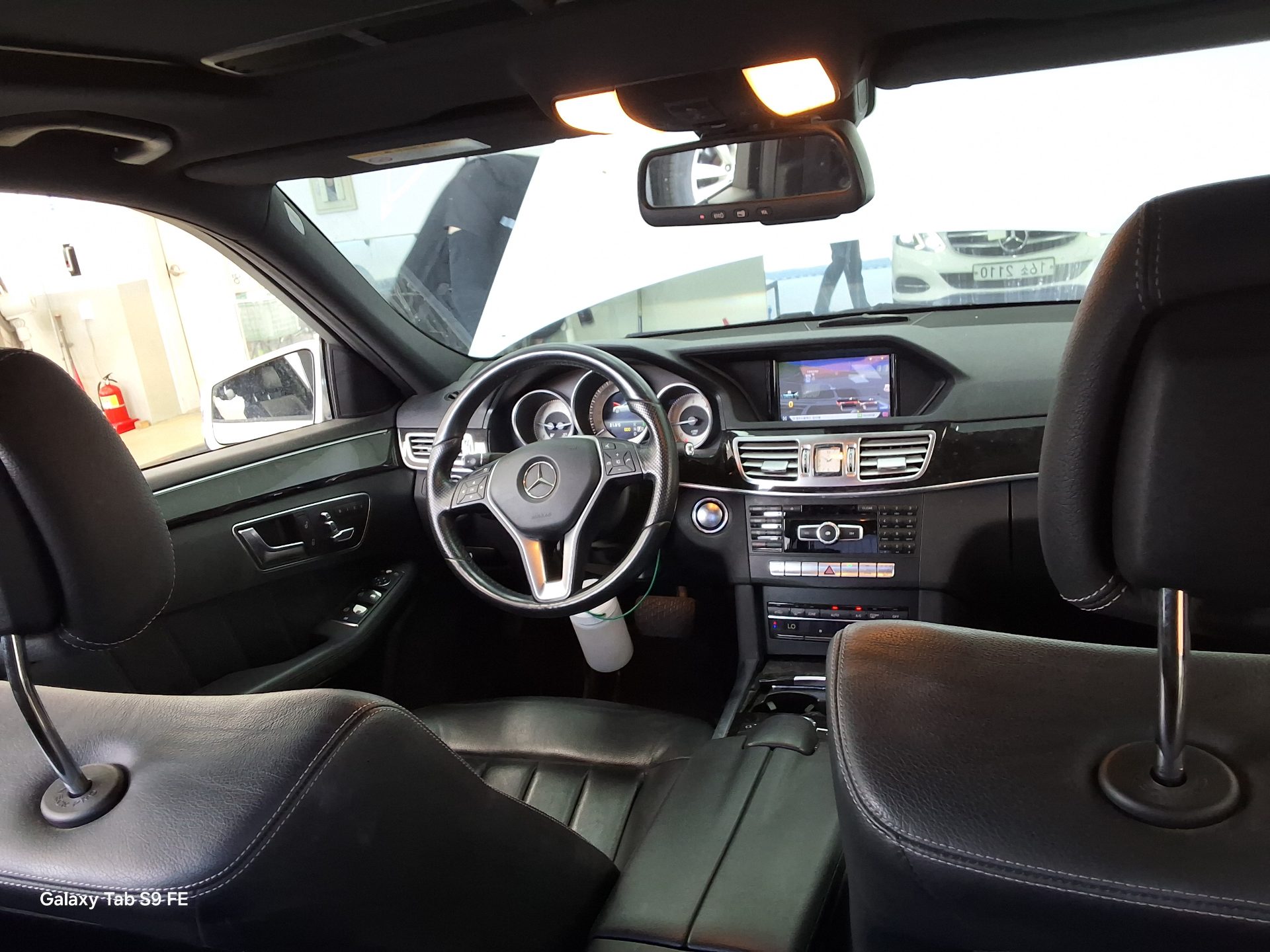 Mercedes-Benz E-Class 2014 - Image 10