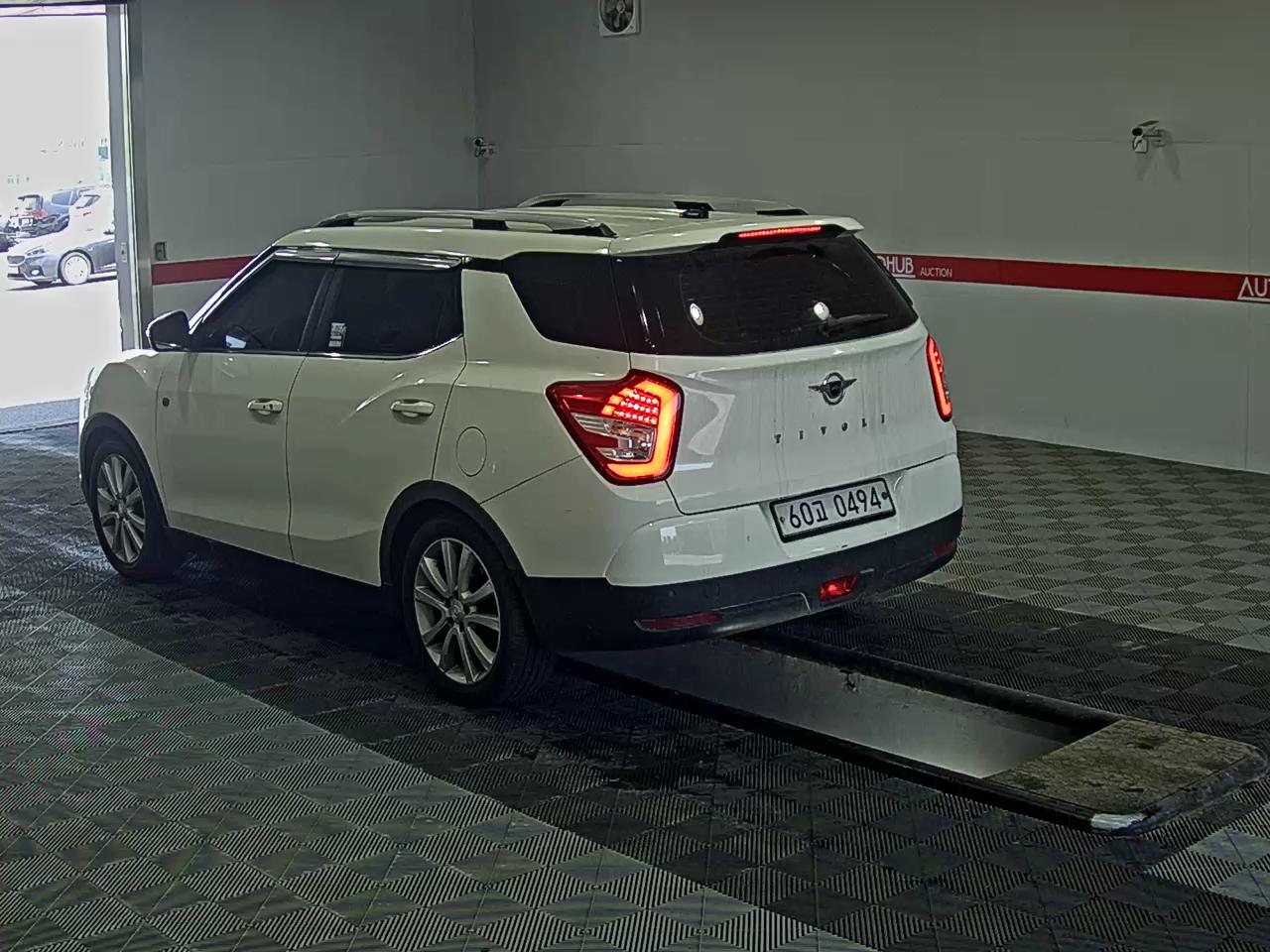 KG Mobility Tivoli 2016 - Image 5