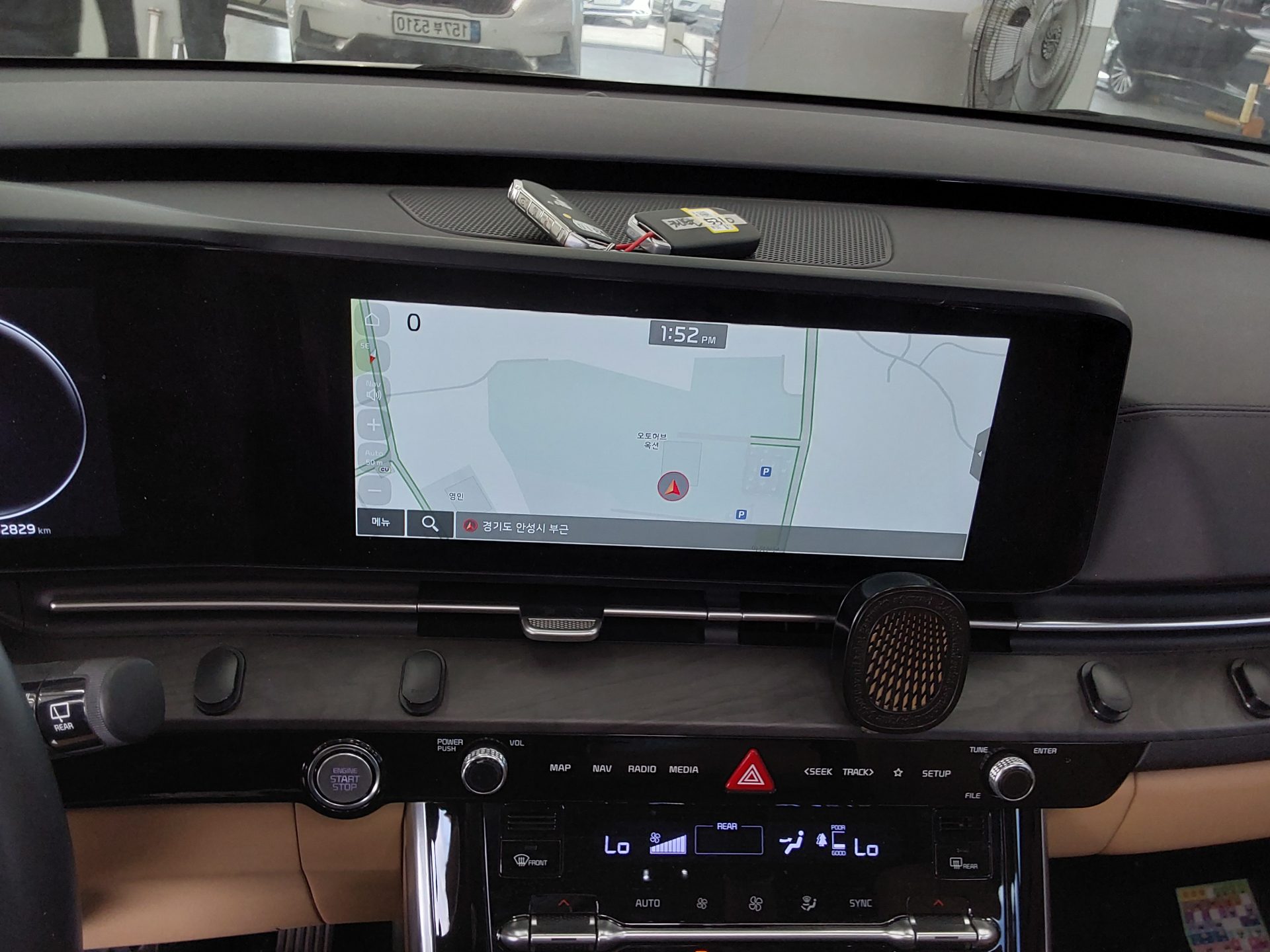 Kia SEDONA 2023 - Image 17