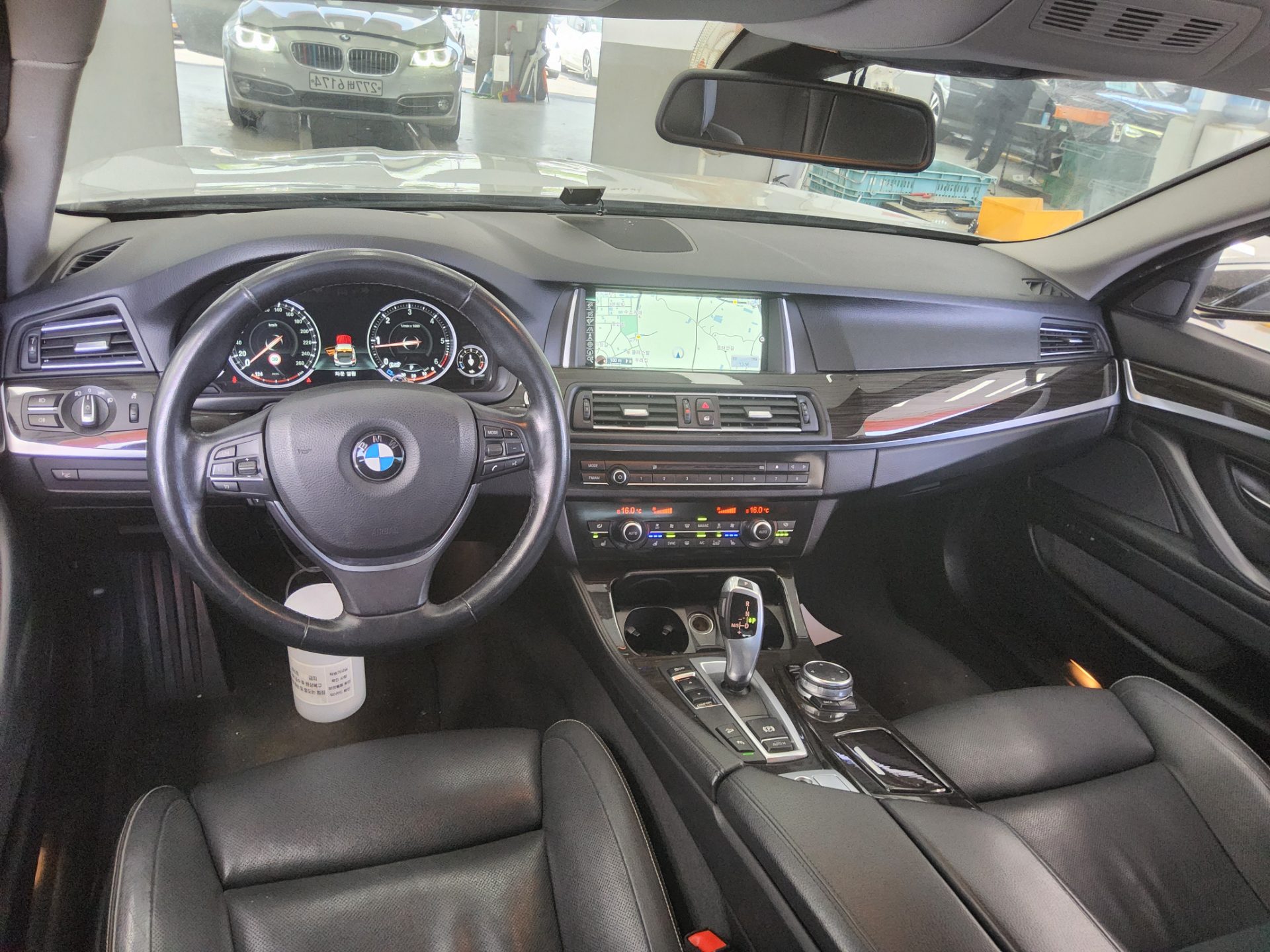 BMW 5 시리즈 2016 - 이미지 10