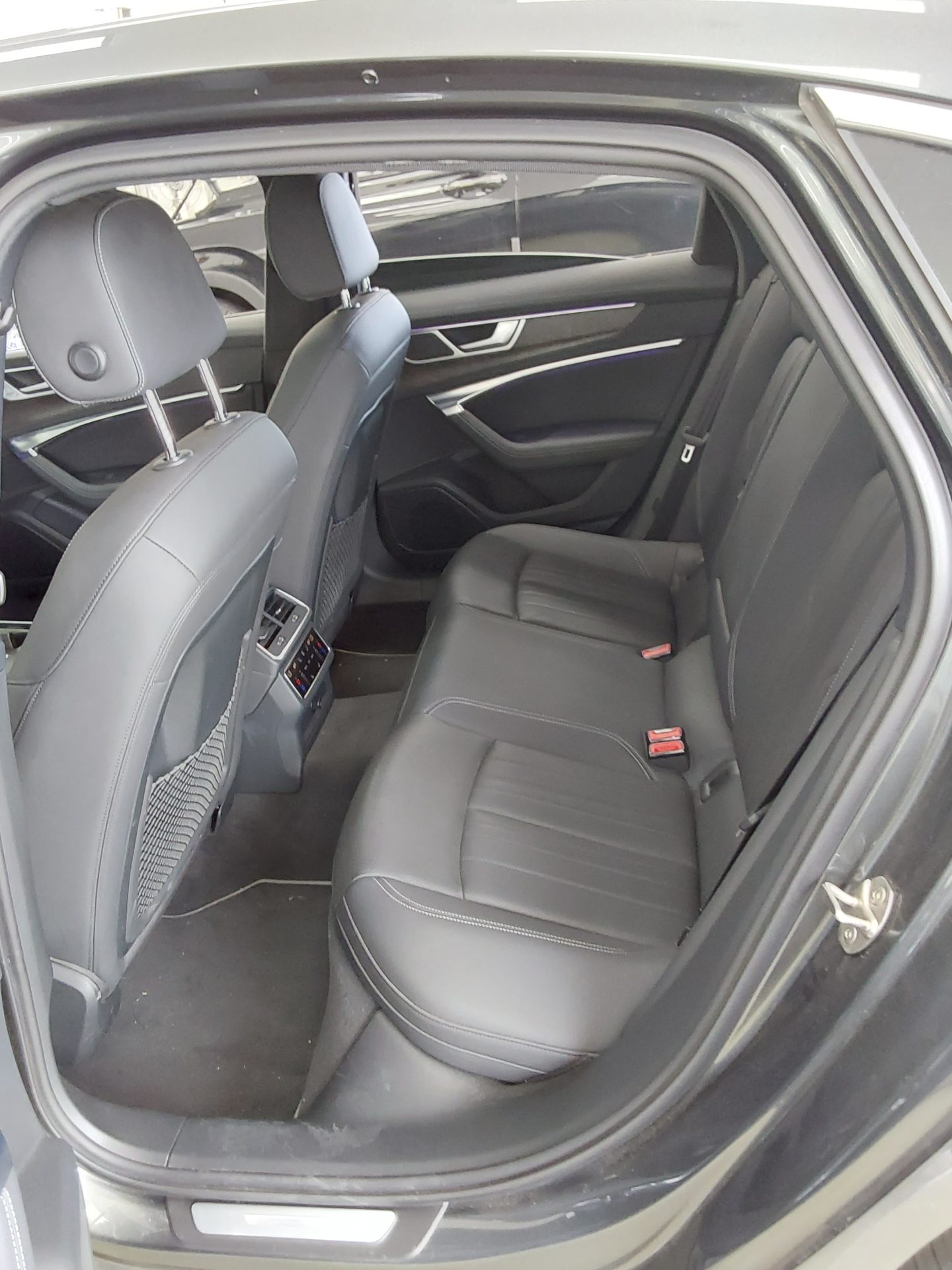 Audi A6 2021 - Image 11