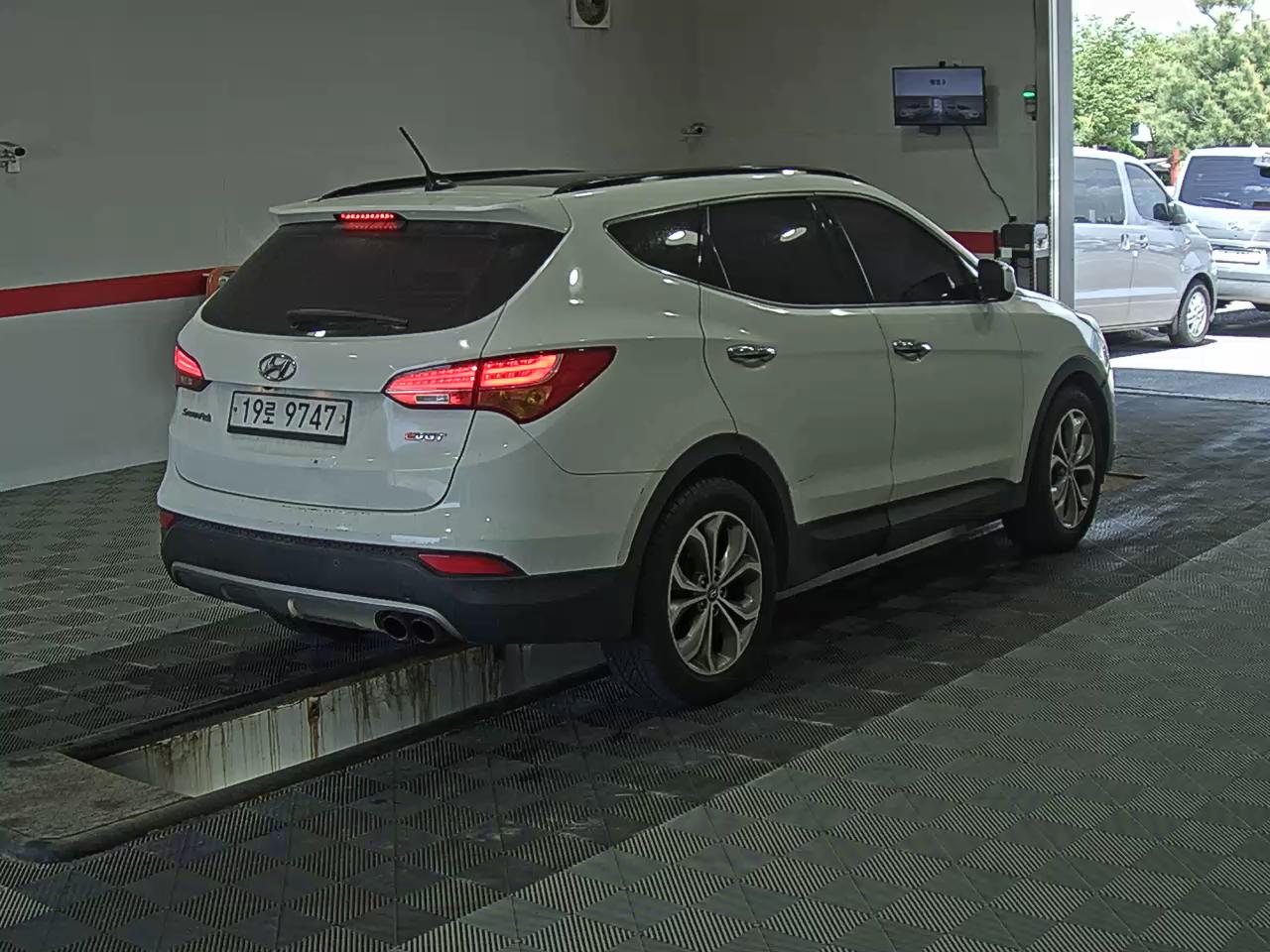 Hyundai Santa Fe 2013 - Image 4