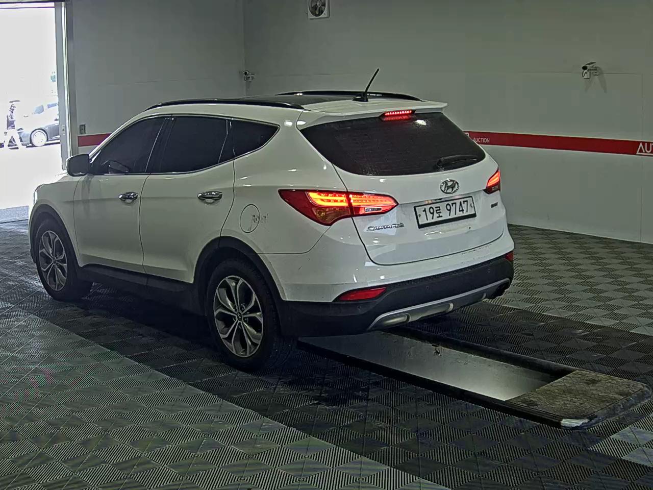 Hyundai Santa Fe 2013 - Image 5