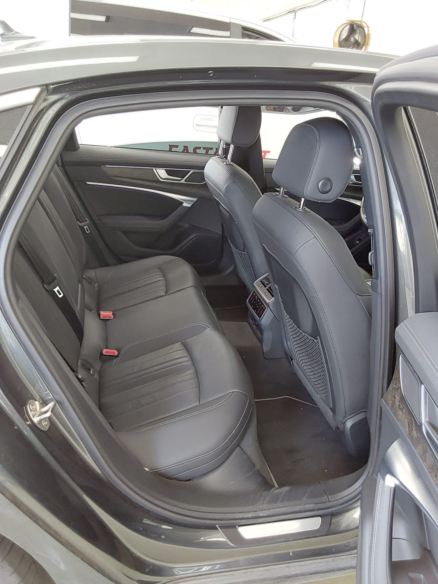Audi A6 2021 - Image 12