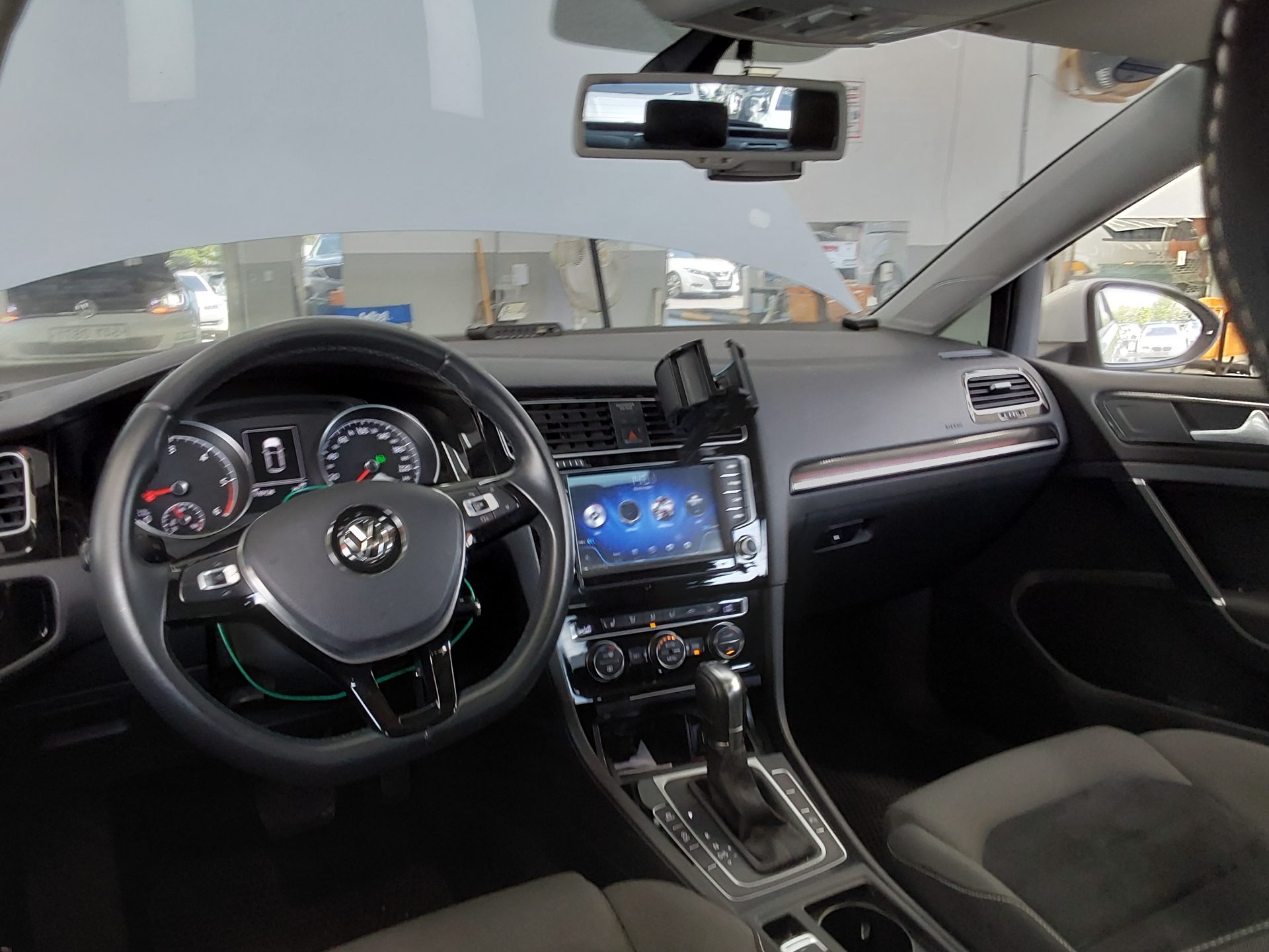 Volkswagen Golf 2015 - Image 11