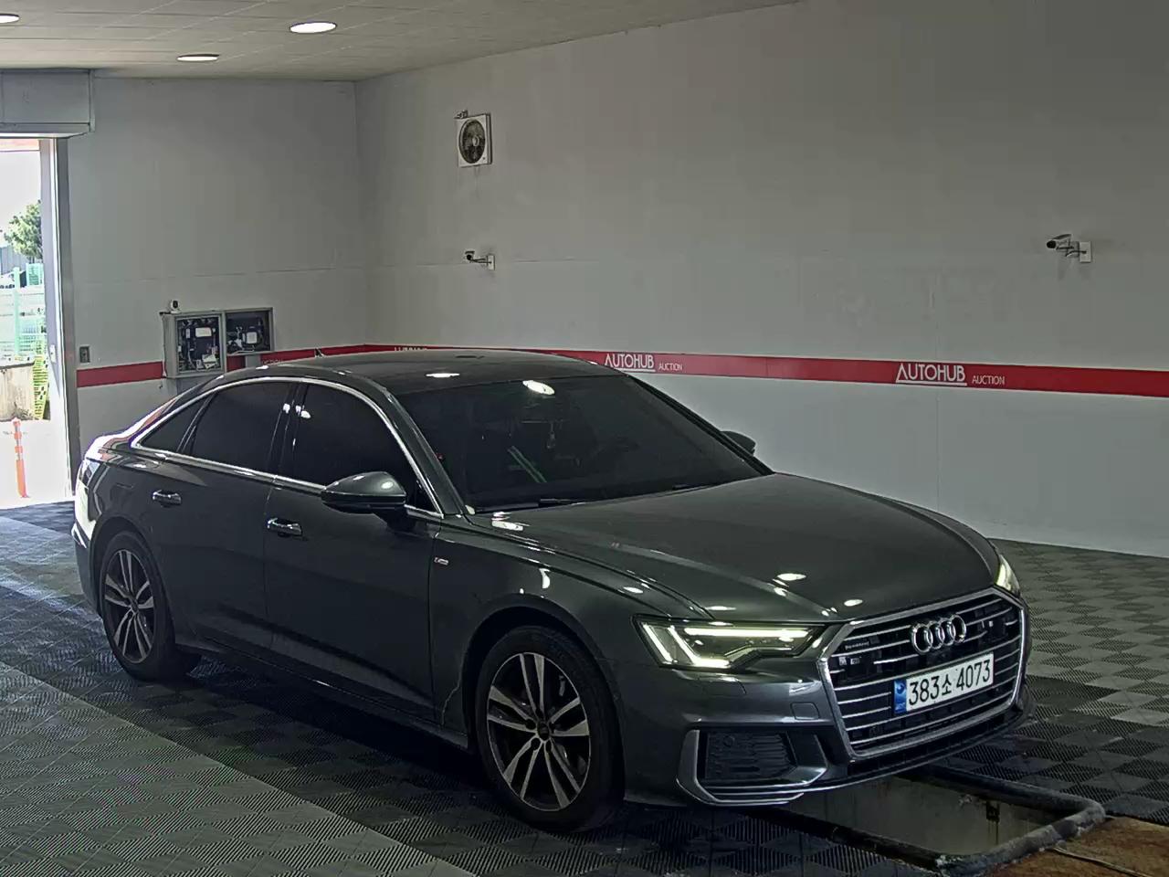 Audi A6 2021 - Image 2