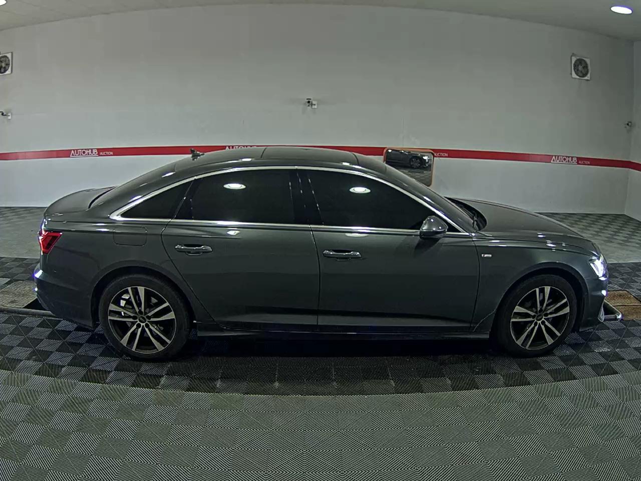 Audi A6 2021 - Image 3