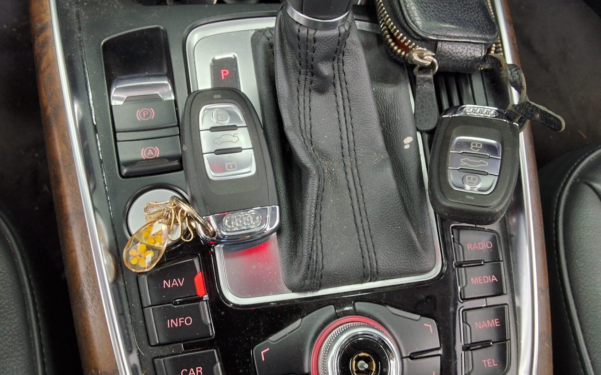 Audi Q5 2012 - Image 17