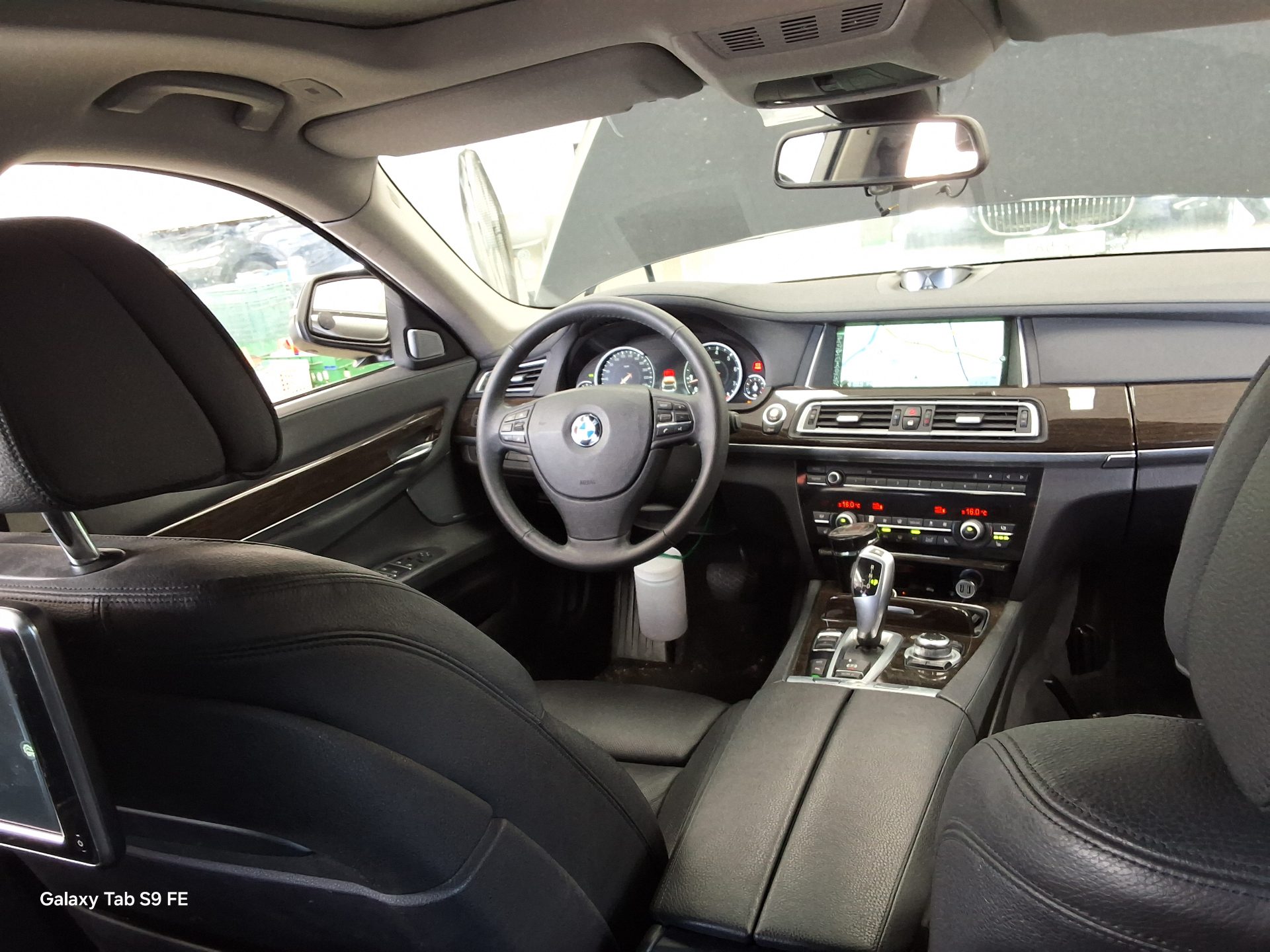 BMW 7 Series - 10
