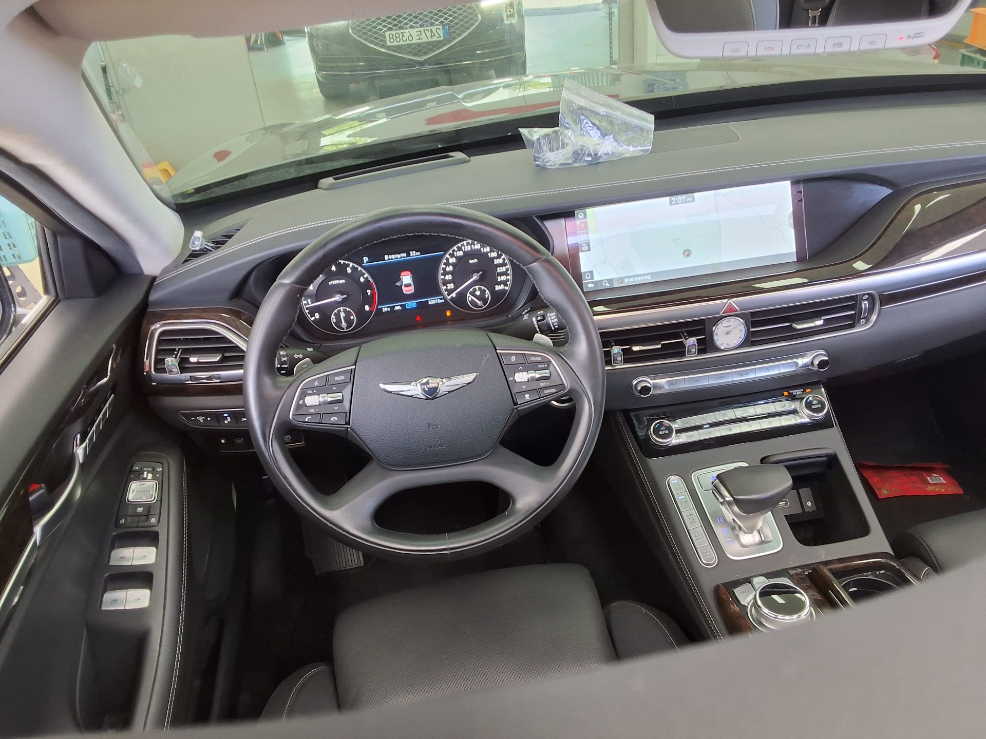 2021 - genesis g90