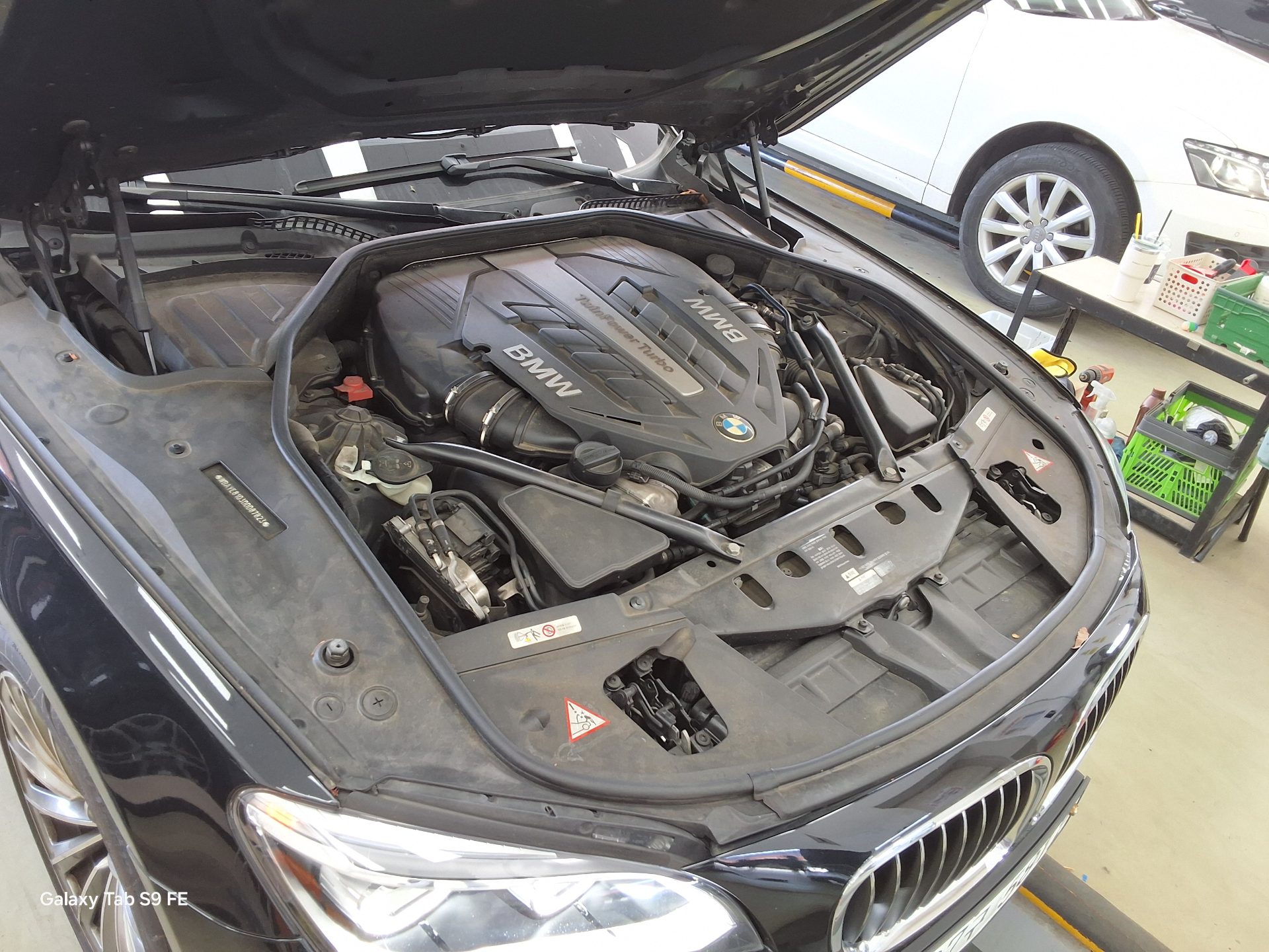 BMW 7 Series - 21