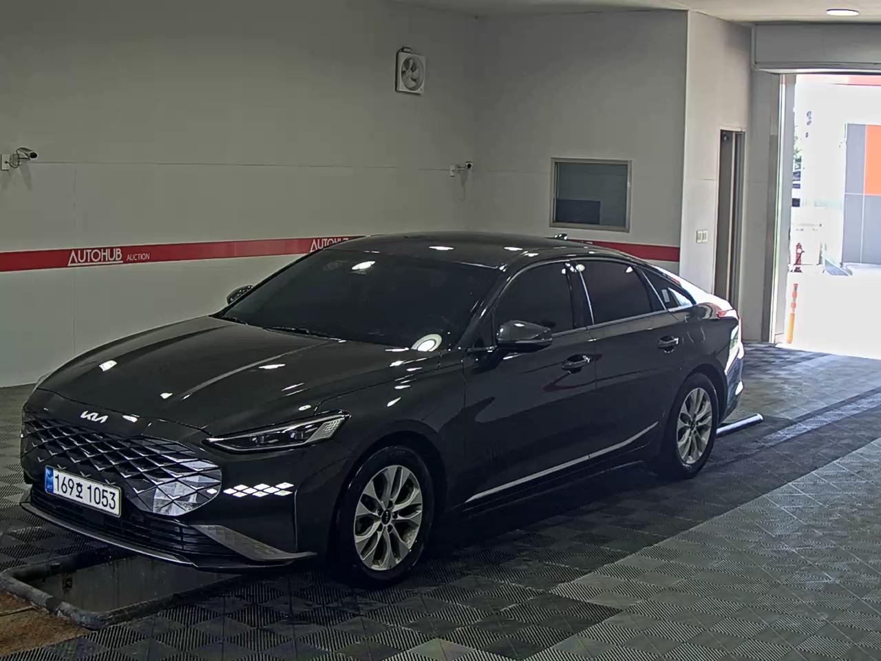 Kia K8