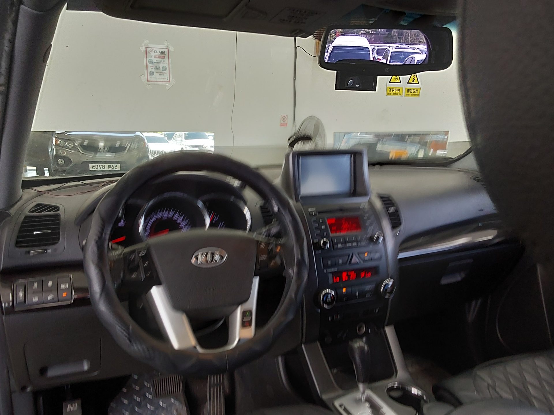 Kia Sorento 2010 - Image 11