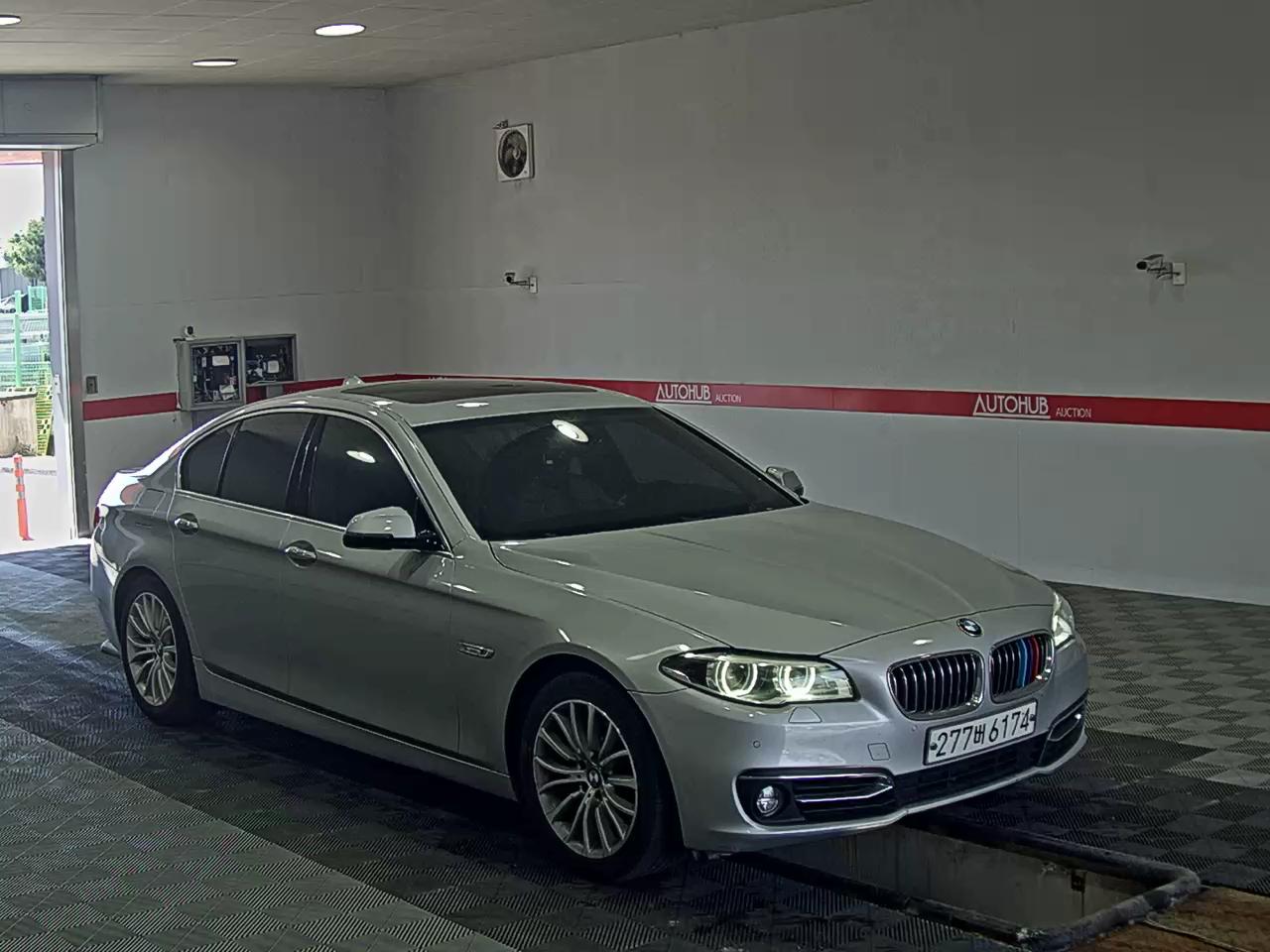 BMW 5 시리즈 2016 - 이미지 2