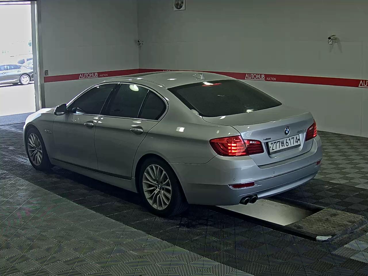 BMW 5 시리즈 2016 - 이미지 5