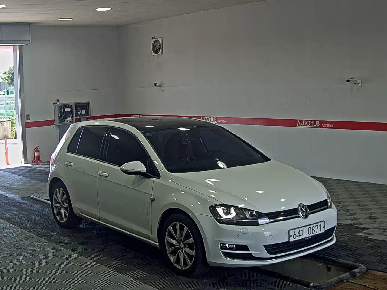 Volkswagen Golf 2015 - Image 2
