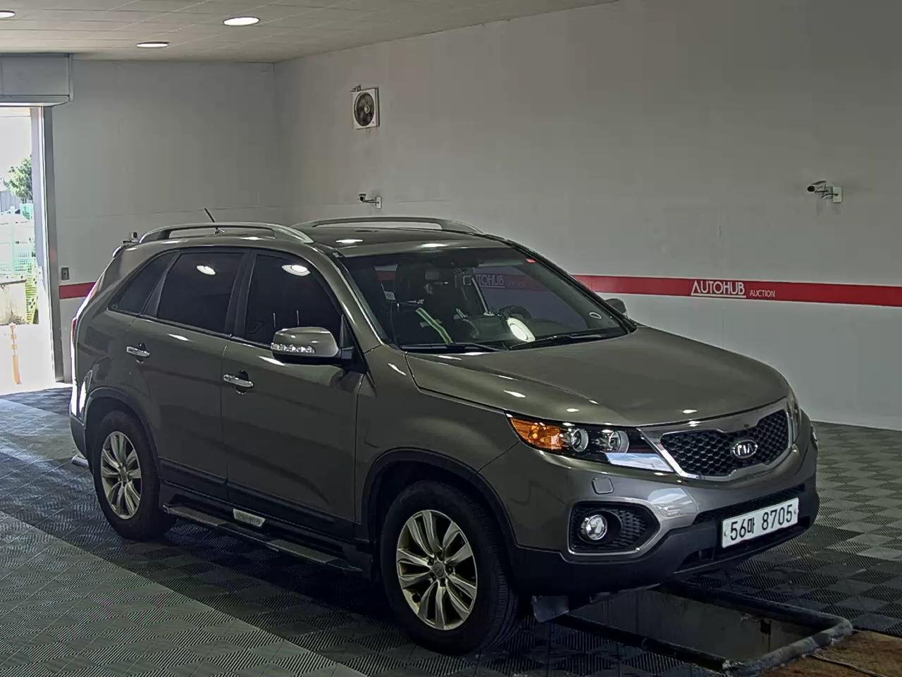 Kia Sorento 2010 - Image 2