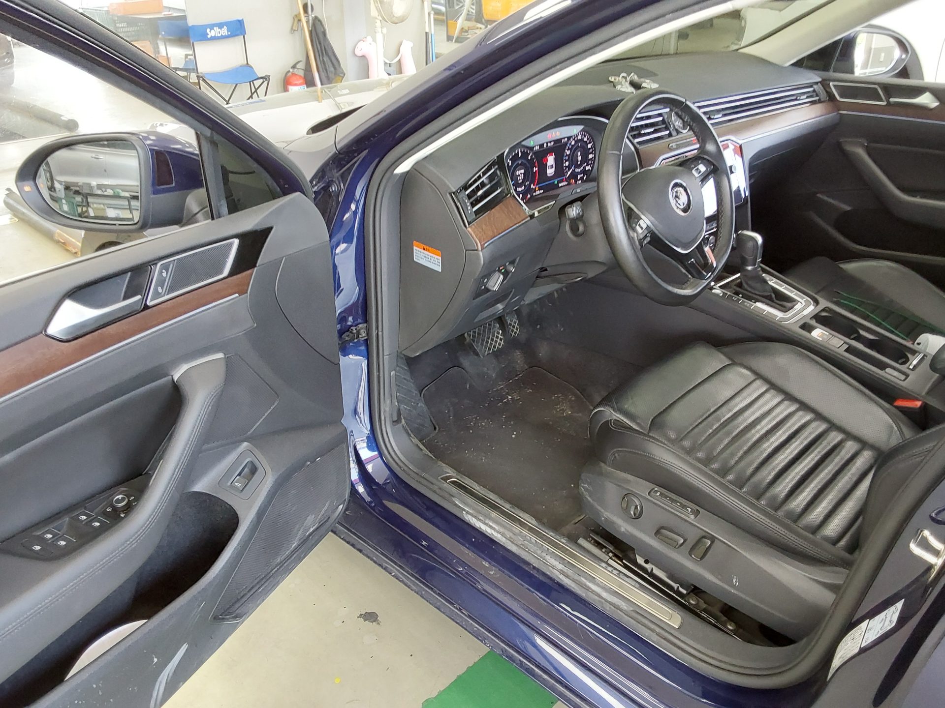 Volkswagen Passat 2018 - Image 10