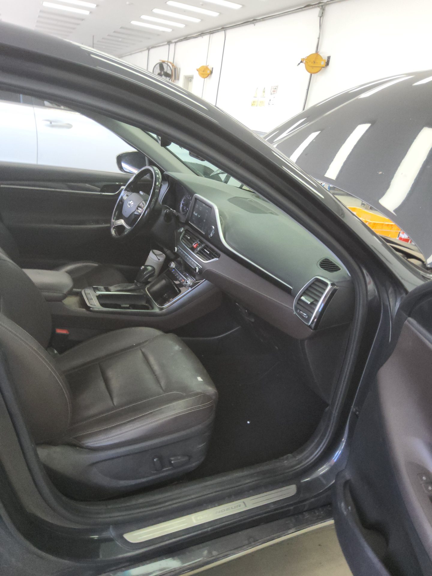 Hyundai Grandeur 2018 - Image 13