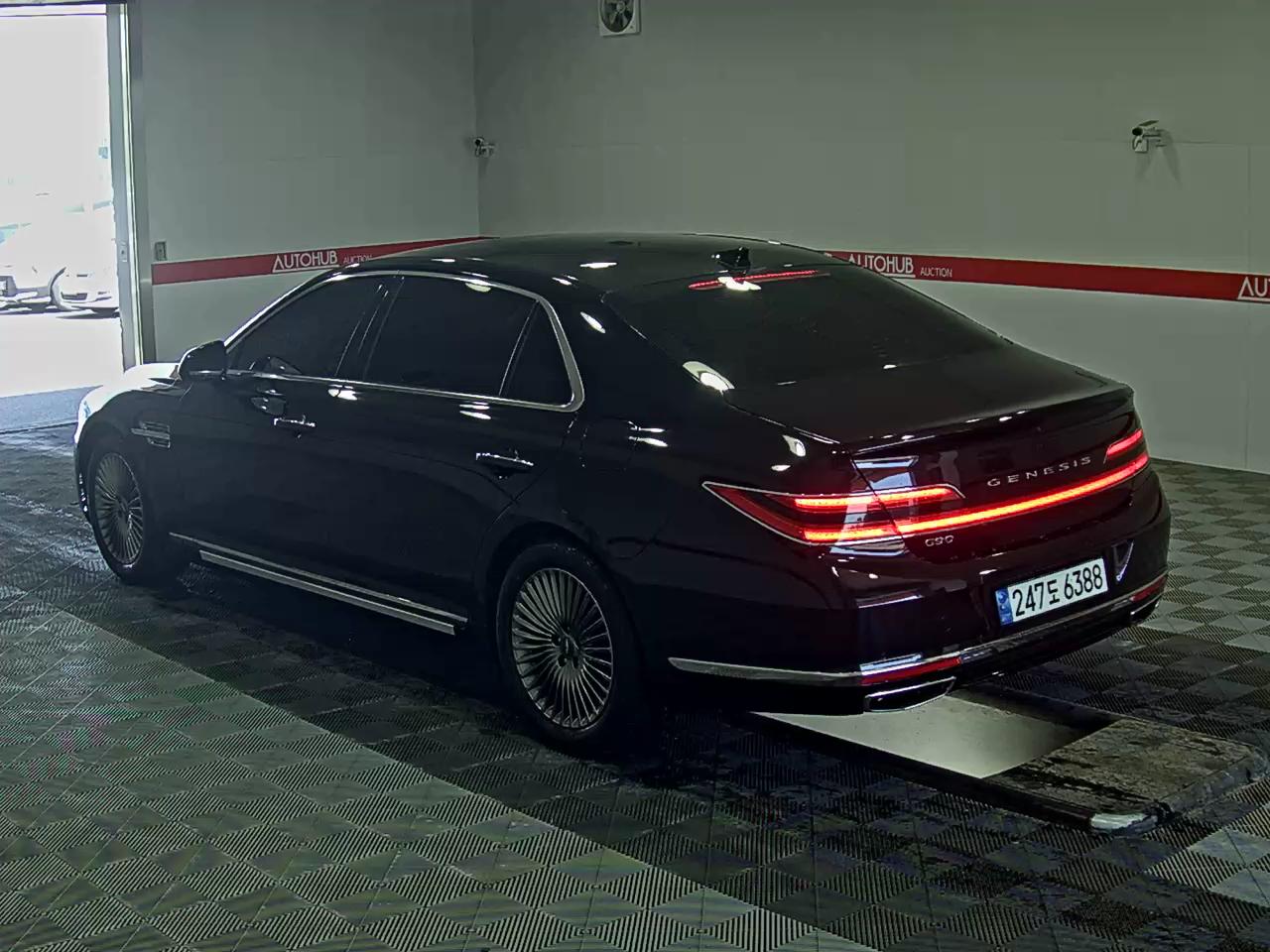 2021 - genesis g90
