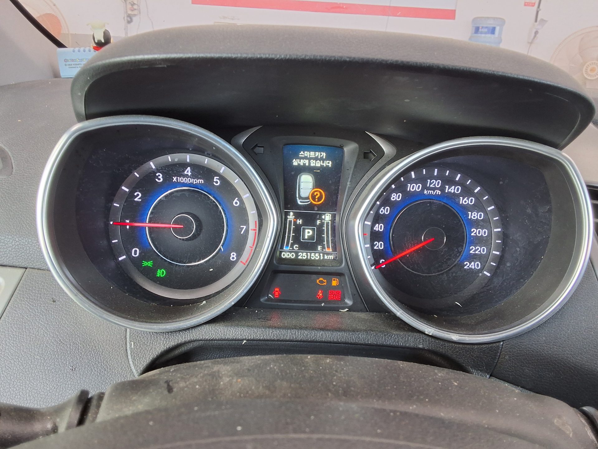 Hyundai Elantra 2016 - Image 8